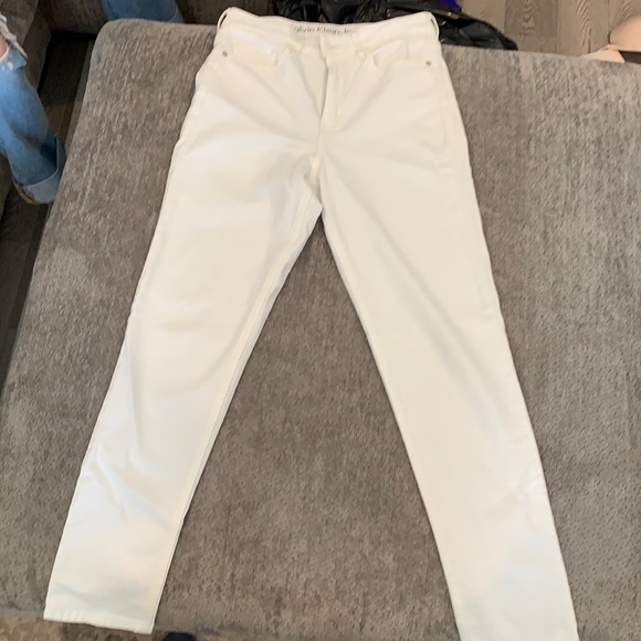 White Skinny Jeans - Picture 1 of 3